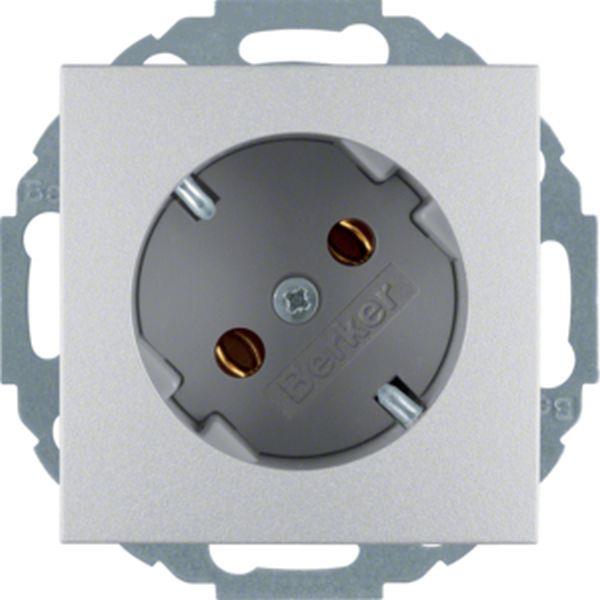 Berker Steckdose SCHUKO 45° S.1/B.x alu matt
