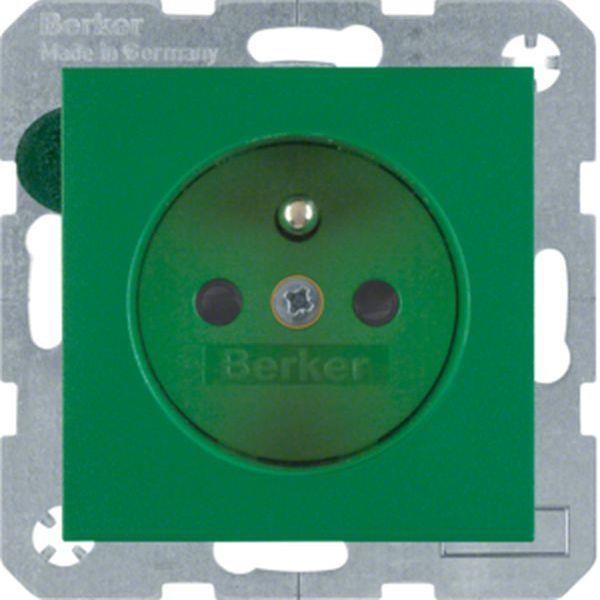 Berker Steckdose m SK-Stift e BS S.1/B.3/B7 grü