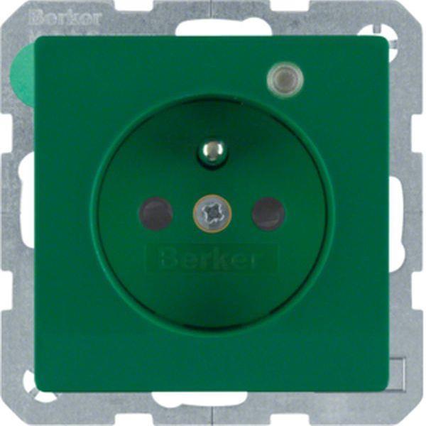 Berker Steckdose m SK-Stift LED e BS Q.x grün