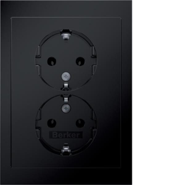 Berker D-Steckdose SCHUKO m ADP R.3 schw gl Berker D-Steckdose SCHUKO m ADP R.3 schw gl