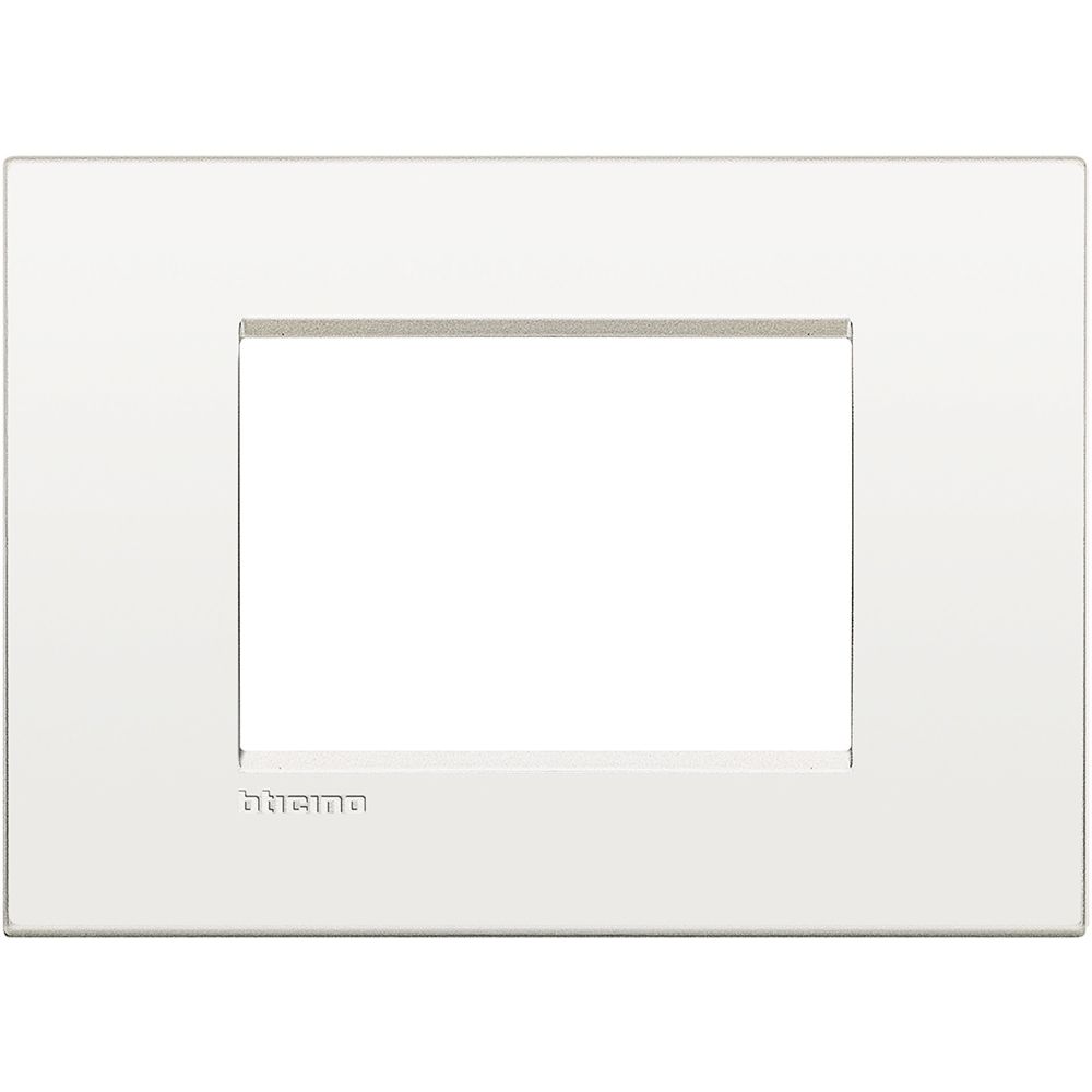 Legrand Abdeckrahmen LIVINGLIGHT AIR, 3-modulig, Farbe: Pure White
