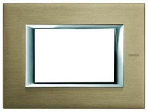 Legrand Abdeckrahmen AXOLUTE: 3 Module, Farbe: Titan, gebürstet